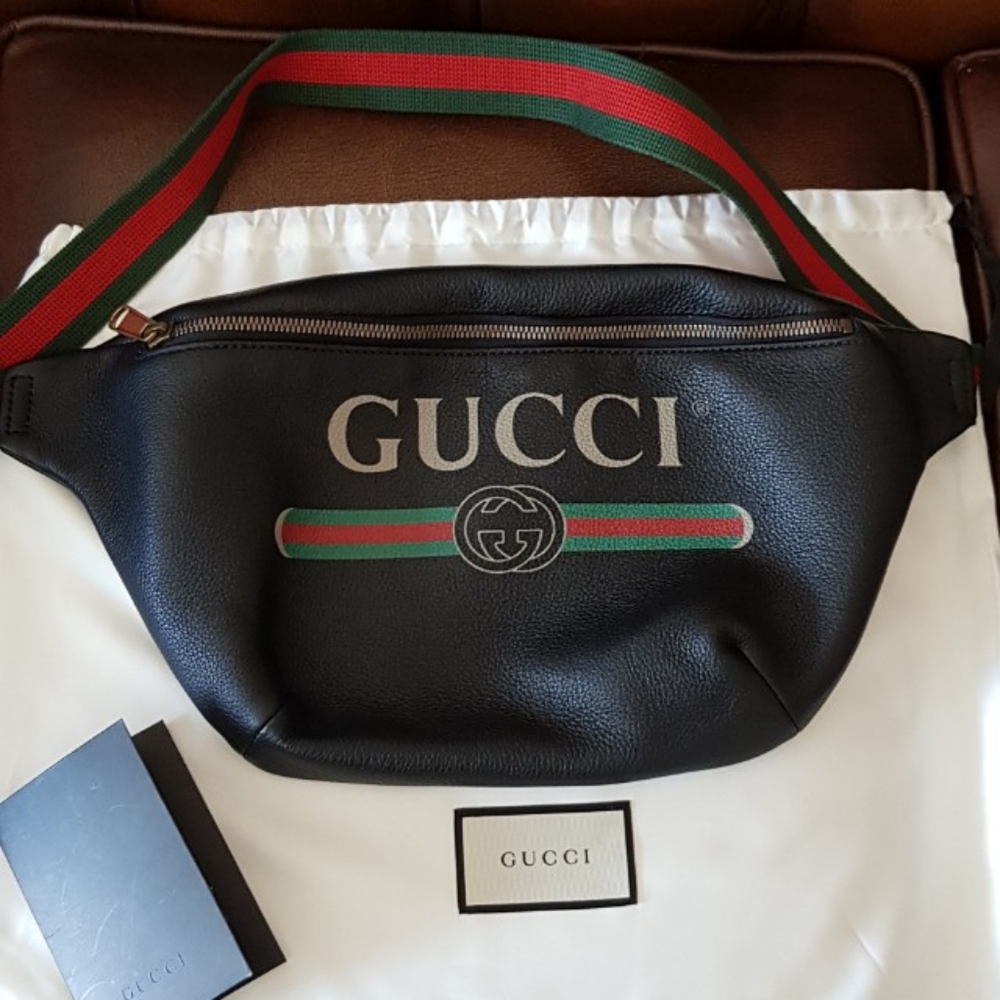 GUCCI PRINT LEATHER BELT BAG